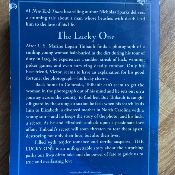 Nicholas Sparks Book Bundle! The Lucky One/The Guardian - Picture 5 of 8